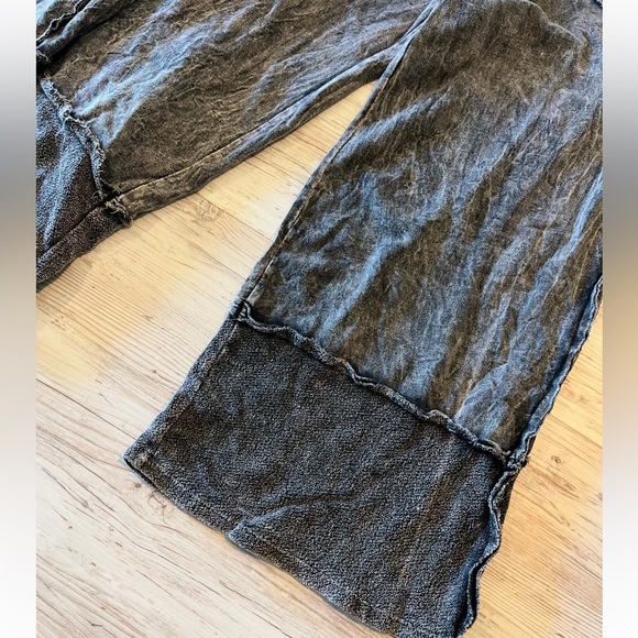 Freyed Wide Leg Women’s Pants - Picture 3 of 4